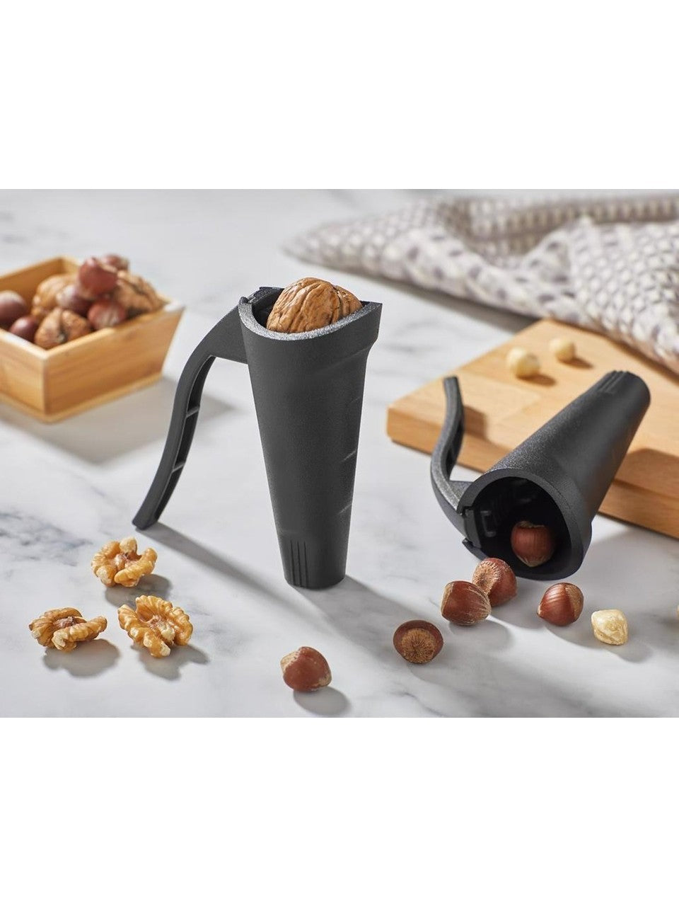 Walnut and Hazelnut Cracker